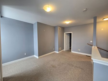 For Lease - 54 King Street Unit# 208, Clarington, Ontario - Photo 5