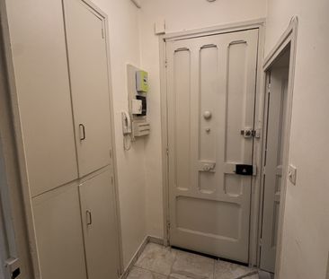 Location Appartement 2 pièces 30m² LYON 8ème - Photo 4