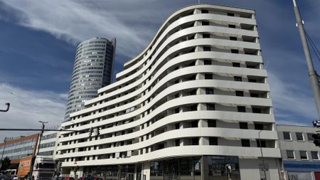 11.OG: Top-ausgestattete Neubauwohnung mit 7m² Loggia - Foto 3