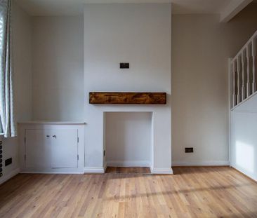 3 bedroom end of terrace house to rent - Photo 1