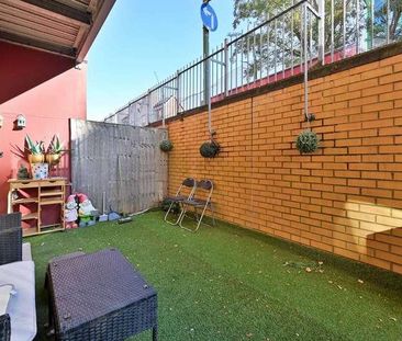 Brookfield House, Selden Hill, Hp, Hemel Hempstead, HP2 - Photo 2