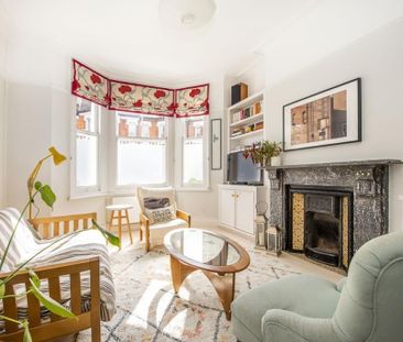 4 Bed Terraced House, Brayburne Avenue, SW4 - Photo 2