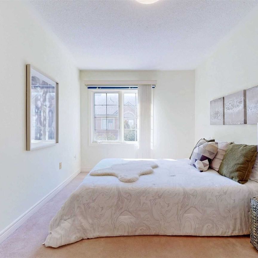 For Lease - 22 Kingsbridge Circle, Vaughan, Ontario - Photo 1