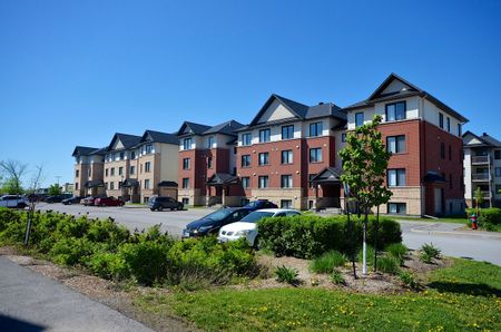 For Lease - 205 BLUESTONE Private Unit# 2, Orleans - Cumberland and Area, Ontario - Photo 2