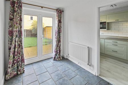 3 bedroom semi-detached house to rent - Photo 3