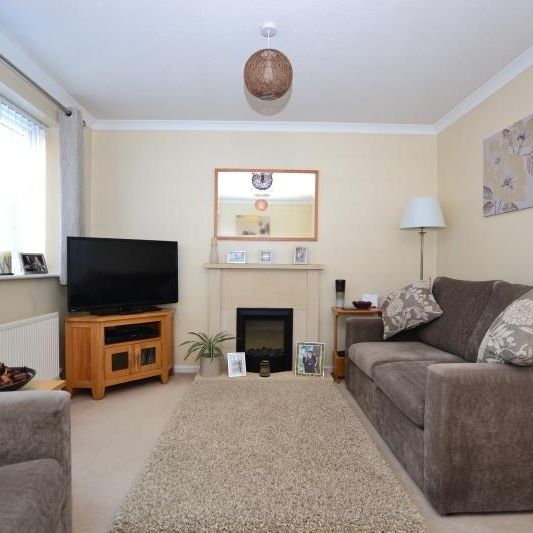 2 bedroom end of terrace house to rent - Photo 1