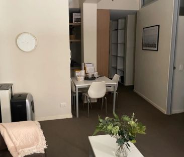 3 Bedroom Fully Furnished Apartment in the Perfect CBD Location! AV... - Photo 2