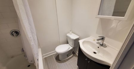 For Lease - 508 Concord Avenue Unit# Main, Toronto, Ontario - Photo 3