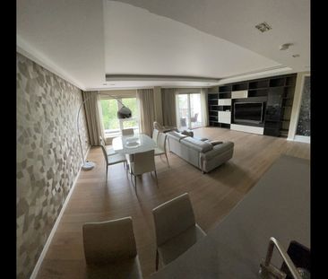 3 Bed Flat, Landau Apartments, SW6 - Photo 2