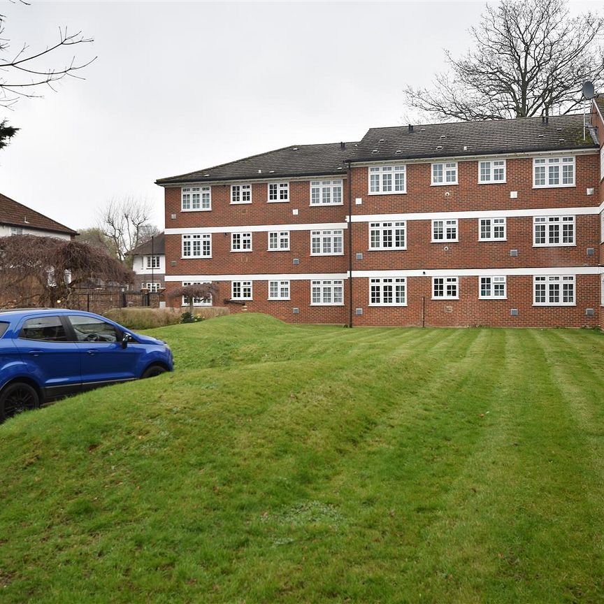 Copper Beeches Witham Road, Isleworth - 1 bedroomProperty for lettings - Chasebuchanan - Photo 1