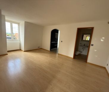 Charmante 2.5-Zimmer-Wohnung im 2. OG in Walperswil – sofort verfüg... - Photo 1