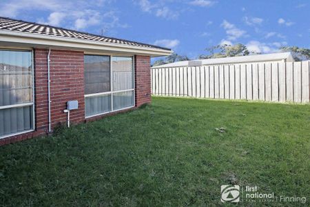 Cosy two bedroom unit - Photo 4