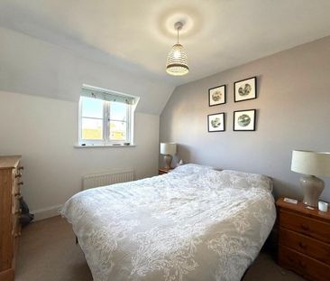 3 bedroom semi-detached house to rent - Photo 5