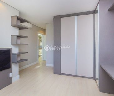 Casa em Condomínio com 3 quartos e 234m² para alugar em Sarandi, Po... - Foto 4