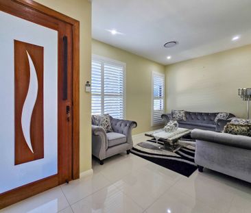 Premium Family Living in a Prime Denham Court Setting - Photo 3