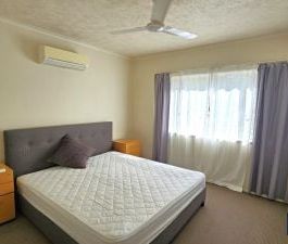 FULLY FURNISHED Apartment in Hazelwood Gardens – Your Perfect Whits... - Photo 5