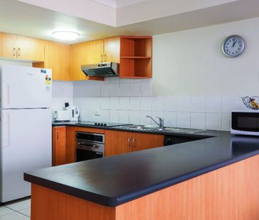 2 Bedroom 1 Bathroom Fully Furnished Apartment bills included– Clos... - Photo 5