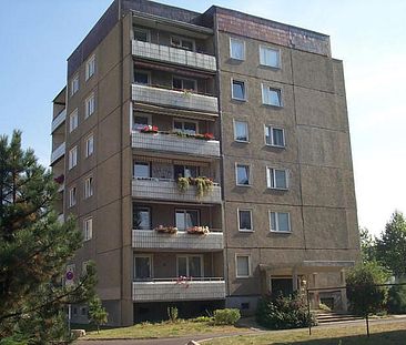 Modernisierte Familienwohnung mit 3 Zimmern in Cottbus - Photo 1