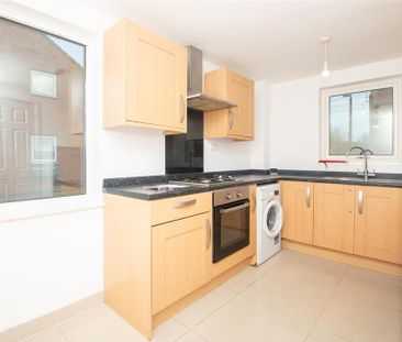 3 bedroom end of terrace house to rent - Photo 6