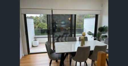 'Parkland Setting, Strathmore Schools Zone' - For Lease - Photo 3