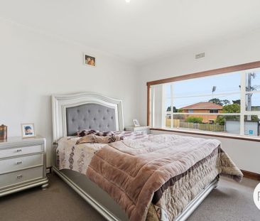 Beautiful Family Home - Photo 1