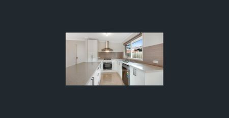 Low Maintenance Home - Photo 4