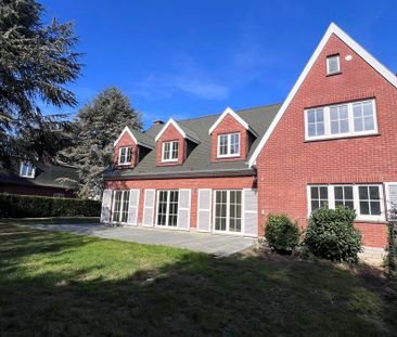 Villa te huur in Waterloo voor € 3.500 met 5 slaapkamers - Photo 2