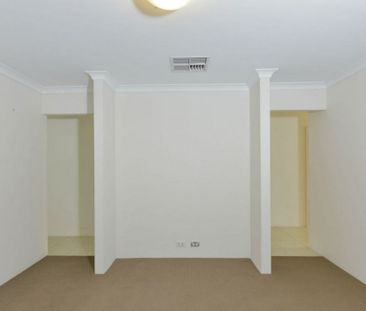 Under Application - Beautiful 4 Bedroom Home In Great Location - Photo 5