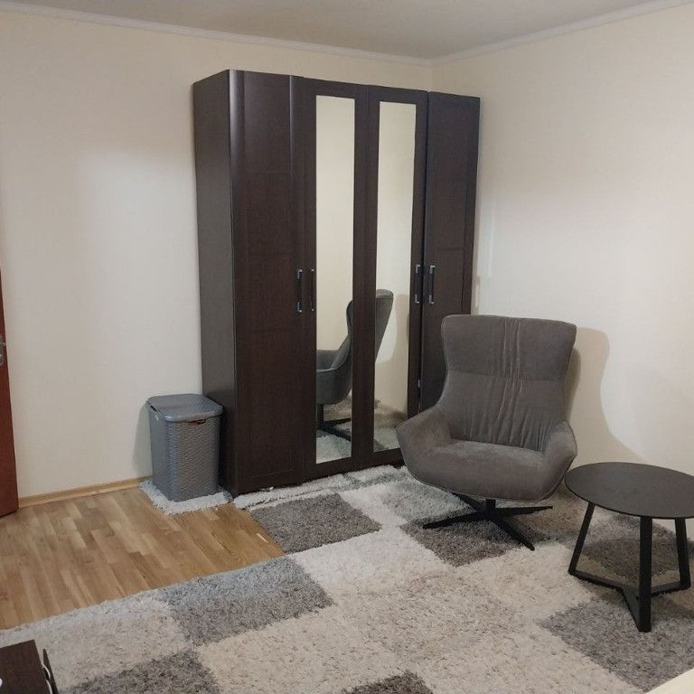 Garsoniera de inxhiriat in zona Berceni Cartier Solar - Fotografie 1