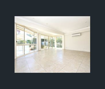 Rare Opportunity: Spacious Family Home with Pool & Private Granny Flat - Photo 1