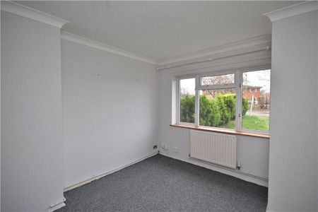 1 bedroom in a house share to rent - Photo 4