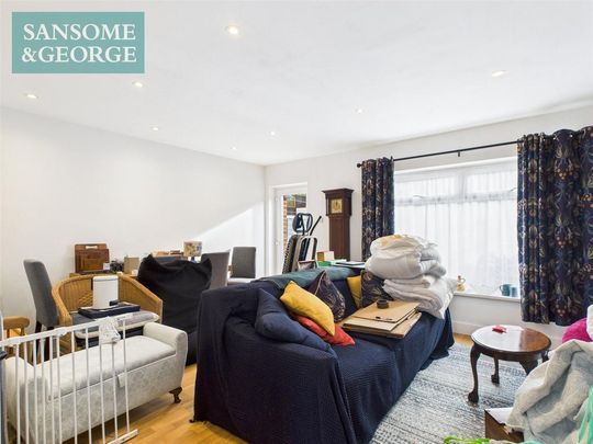 3 bedroom terraced house to rent - Photo 1