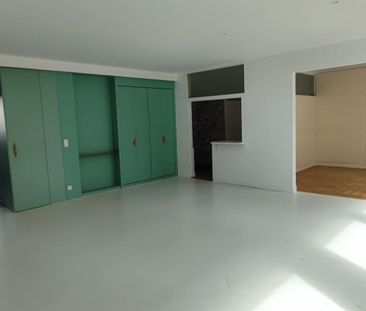 Location appartement de 178 m² - 5 pièces à Vannes - Photo 2