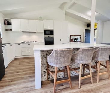 Neat and Tidy Family Home - Photo 4