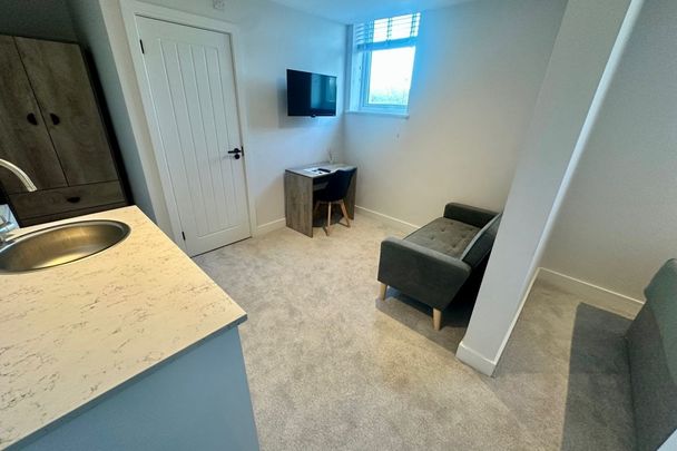 Highfield Road - Photo 1