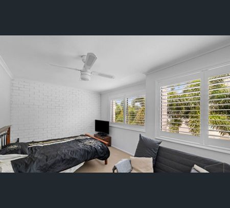 4/4 Kitchener Street, Golden Beach, Qld 4551 - Photo 5