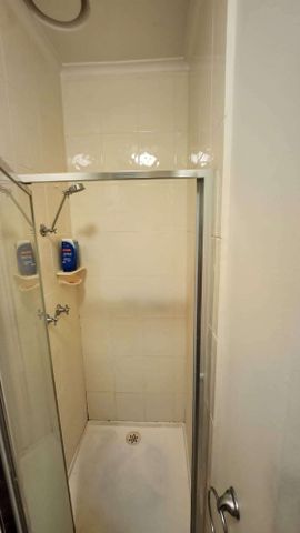 Mount Waverley - Photo 2