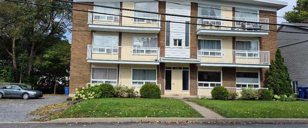 Logement. 4 1/2. chauffé. Charlesbourg - Photo 1