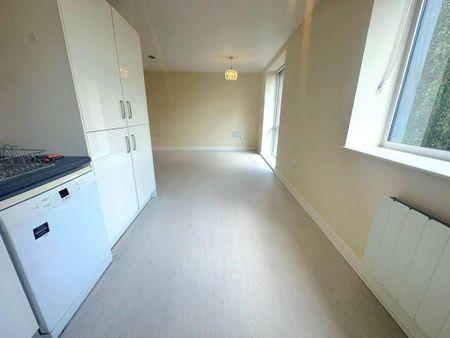 Studio to rent - Photo 3