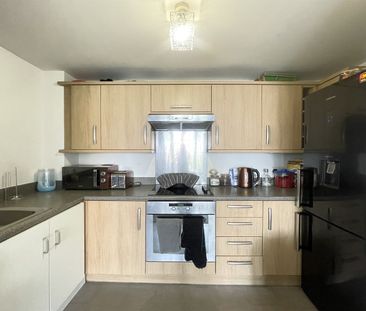 Alexander Square, Eastleigh - Photo 6