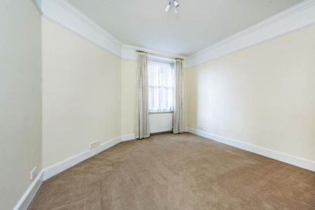 4 bedroom flat to rent - Photo 5