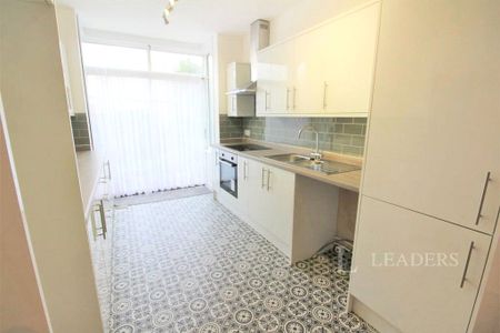 3 bedroom house to rent Harcourt Road, Portsmouth, PO1 - Photo 2