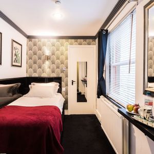 Room in a Shared House, Charlotte Street, BN2 - Photo 3