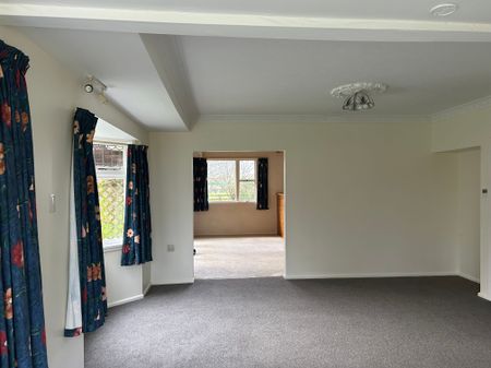 3 Bedroom Home available now - Photo 4