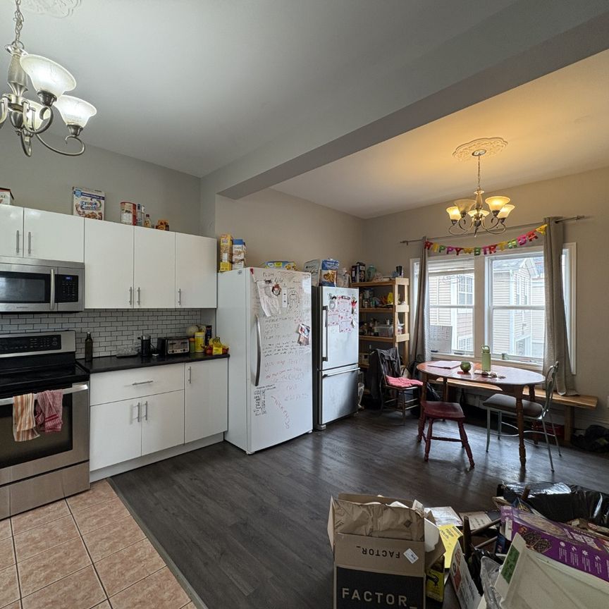 South Street, Halifax 26-039 - Photo 1