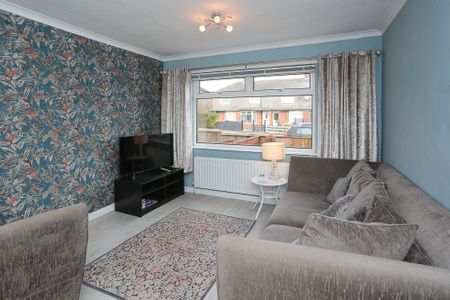 9 Silverstream Avenue, Bangor, BT20 3LP - Photo 2