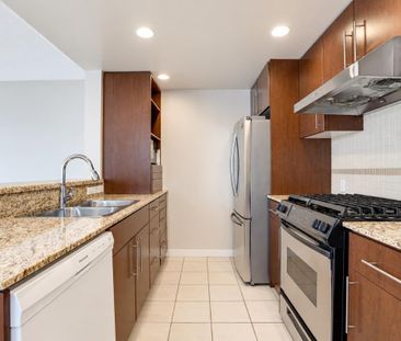 455 Beach Cres apartment — Vancouver, BC (2-Bedroom) - 2 Bedroom - Photo 3
