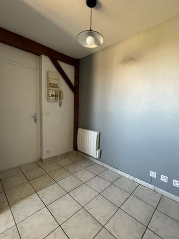 Appartement à louer - REIMS - PROCHE JEAN JAURES - Photo 5