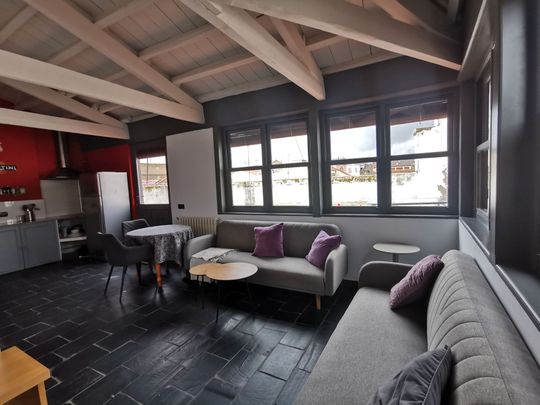 Ático de alquiler en Plaza Peso, Barrio del Centro - Photo 1