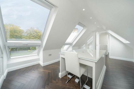 Parkgate Avenue, EN4, London - Photo 4